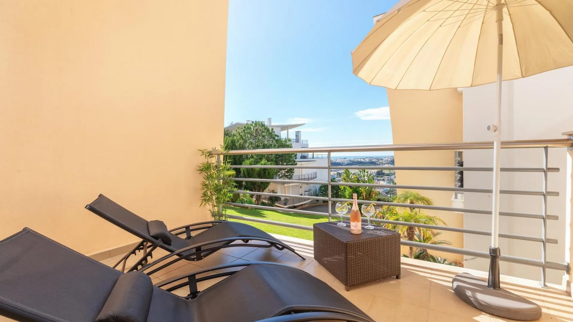 Bnb Homes White Rose Garden Apartment With 2 Terraces & 2 Swimming Pools Albufeira