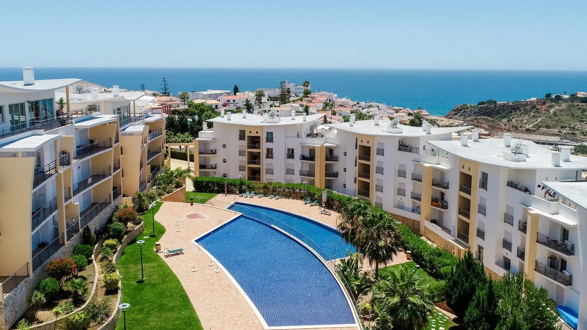Bnb Homes White Rose Garden Apartment With 2 Terraces & 2 Swimming Pools Albufeira
