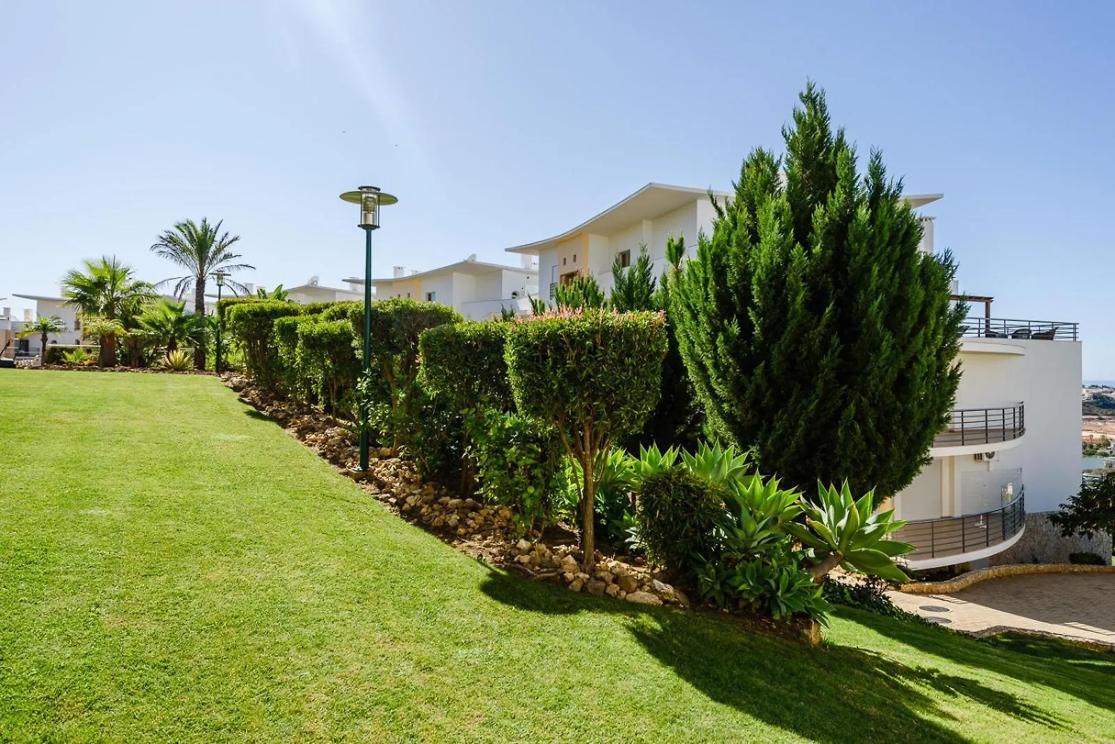 Bnb Homes White Rose Garden Apartment With 2 Terraces & 2 Swimming Pools Albufeira