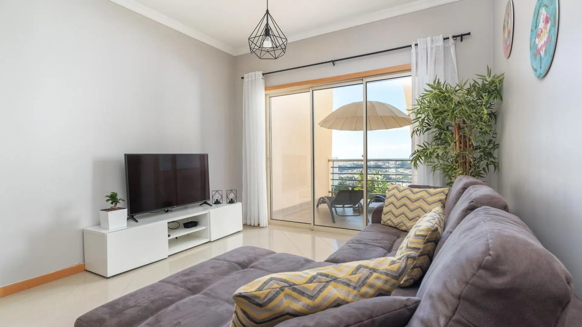 Bnb Homes White Rose Garden Apartment With 2 Terraces & 2 Swimming Pools Albufeira 0*,