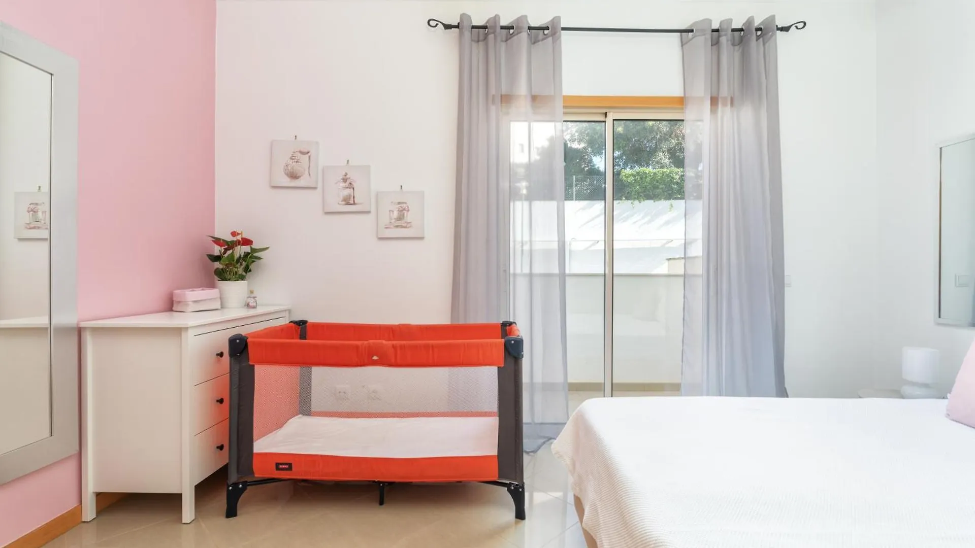 Bnb Homes White Rose Garden Apartment With 2 Terraces & 2 Swimming Pools Albufeira Portugal