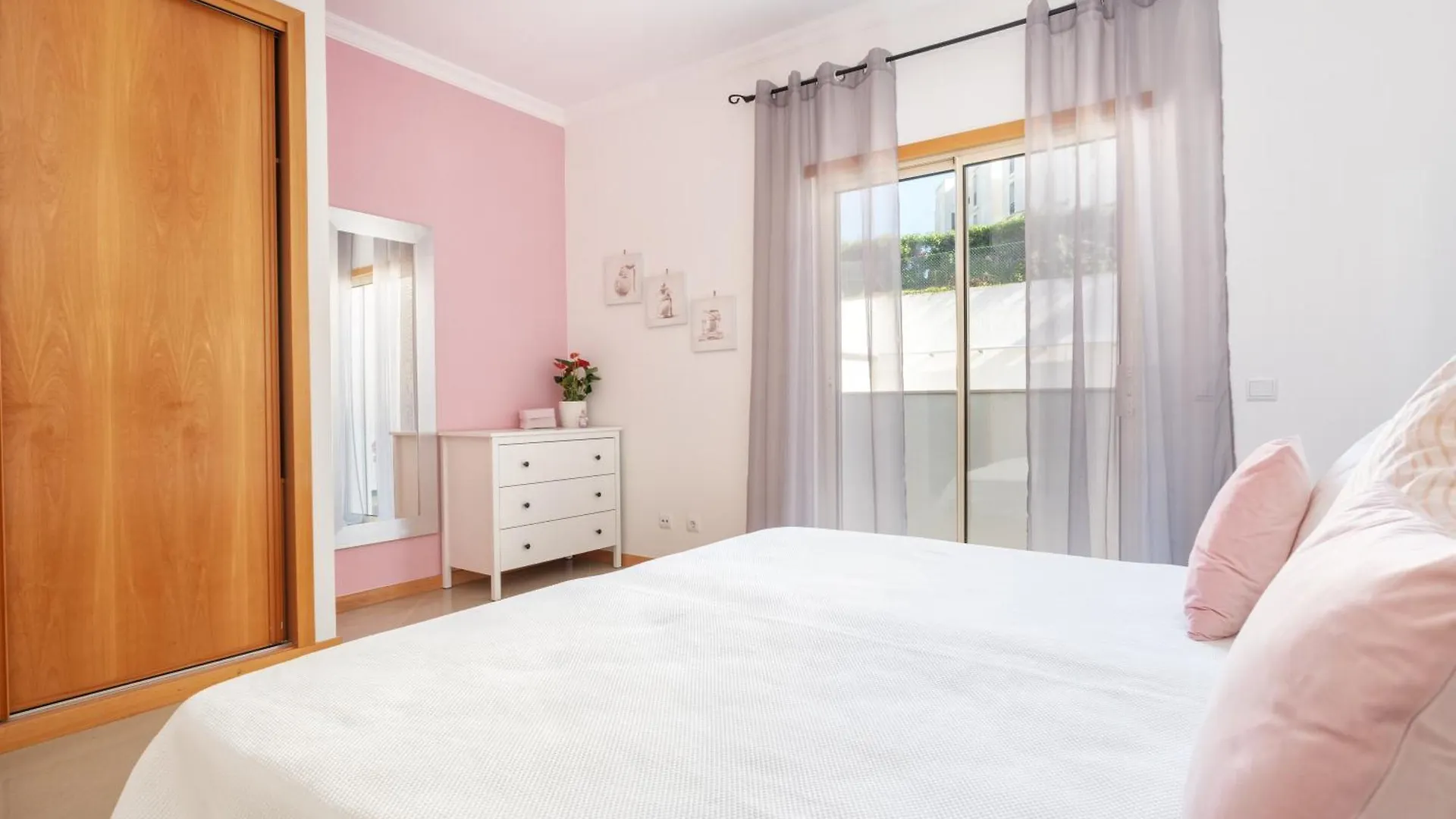 Bnb Homes White Rose Garden Apartment With 2 Terraces & 2 Swimming Pools Albufeira 0*,  Portugal